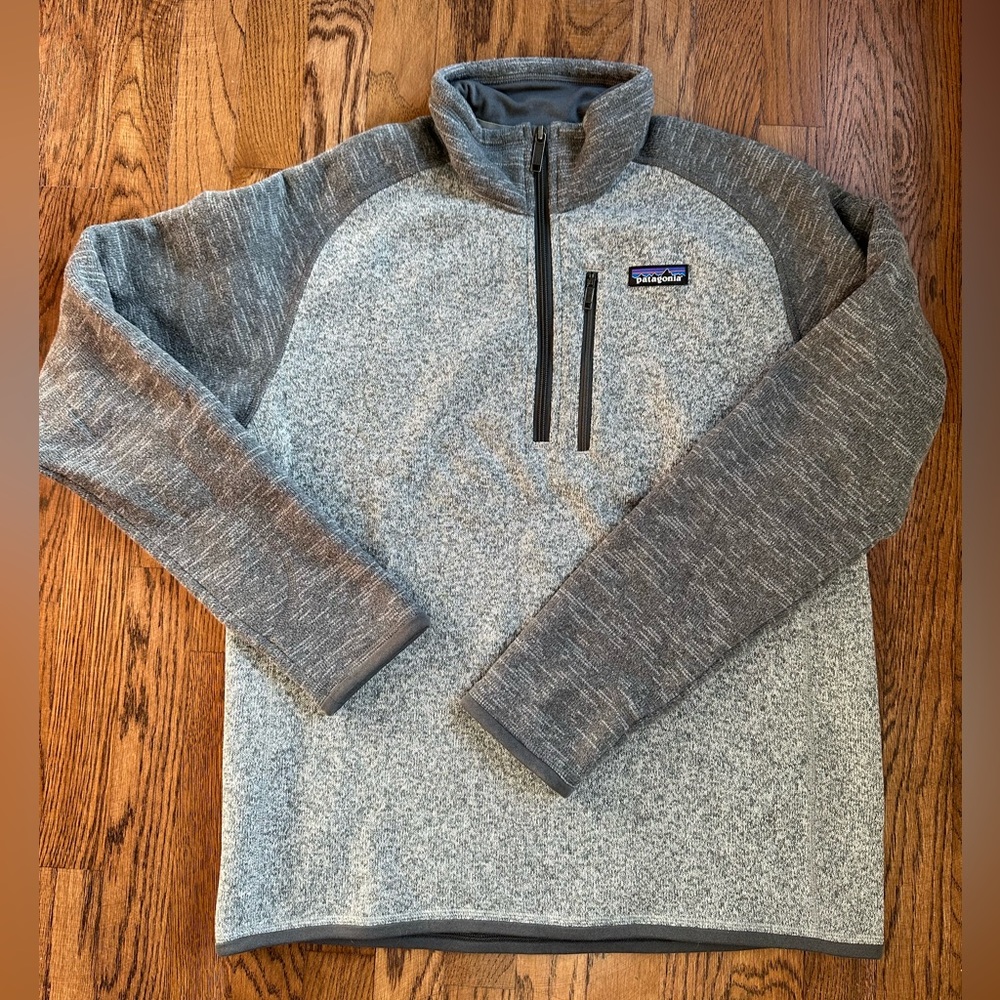 Men’s Patagonia 1/4 zip pullover - Size M